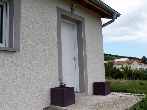 Une maison de qualité commence à sa porte d’entrée !